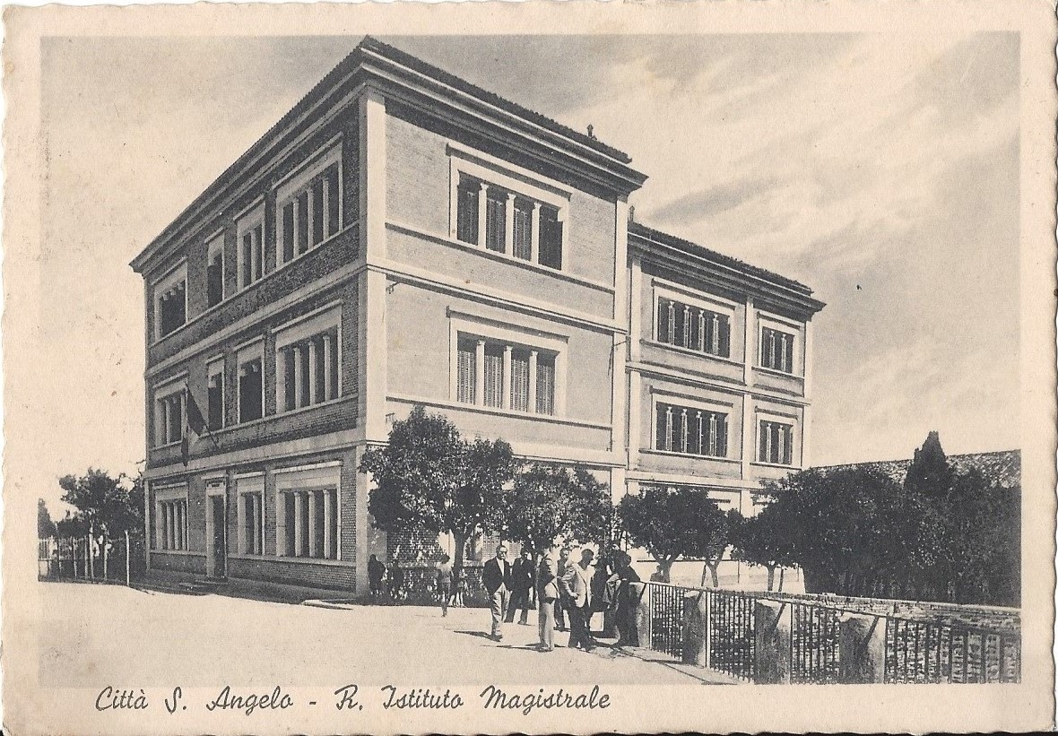 0018 CITTASANTANGELO REGIO ISTITUTO MAGISTRALE 1937_12_04 FRONTE